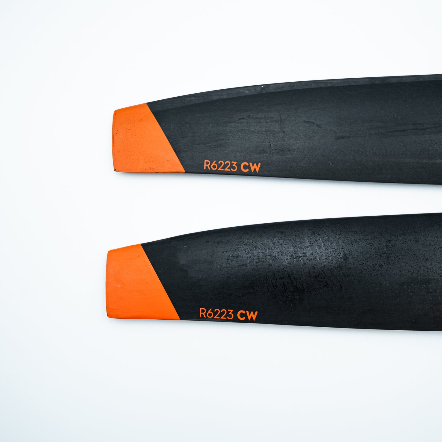 CW Propellers - 1 pair (T100) YC.JG.XW000292